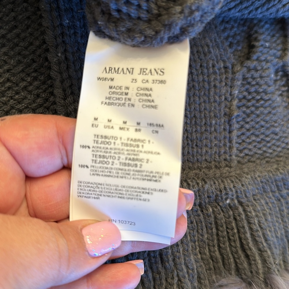 Armani Jeans Woven Acrylic poncho with rabbit fur trim - Picture 4 of 6
